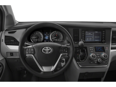 2019 Toyota Sienna SE