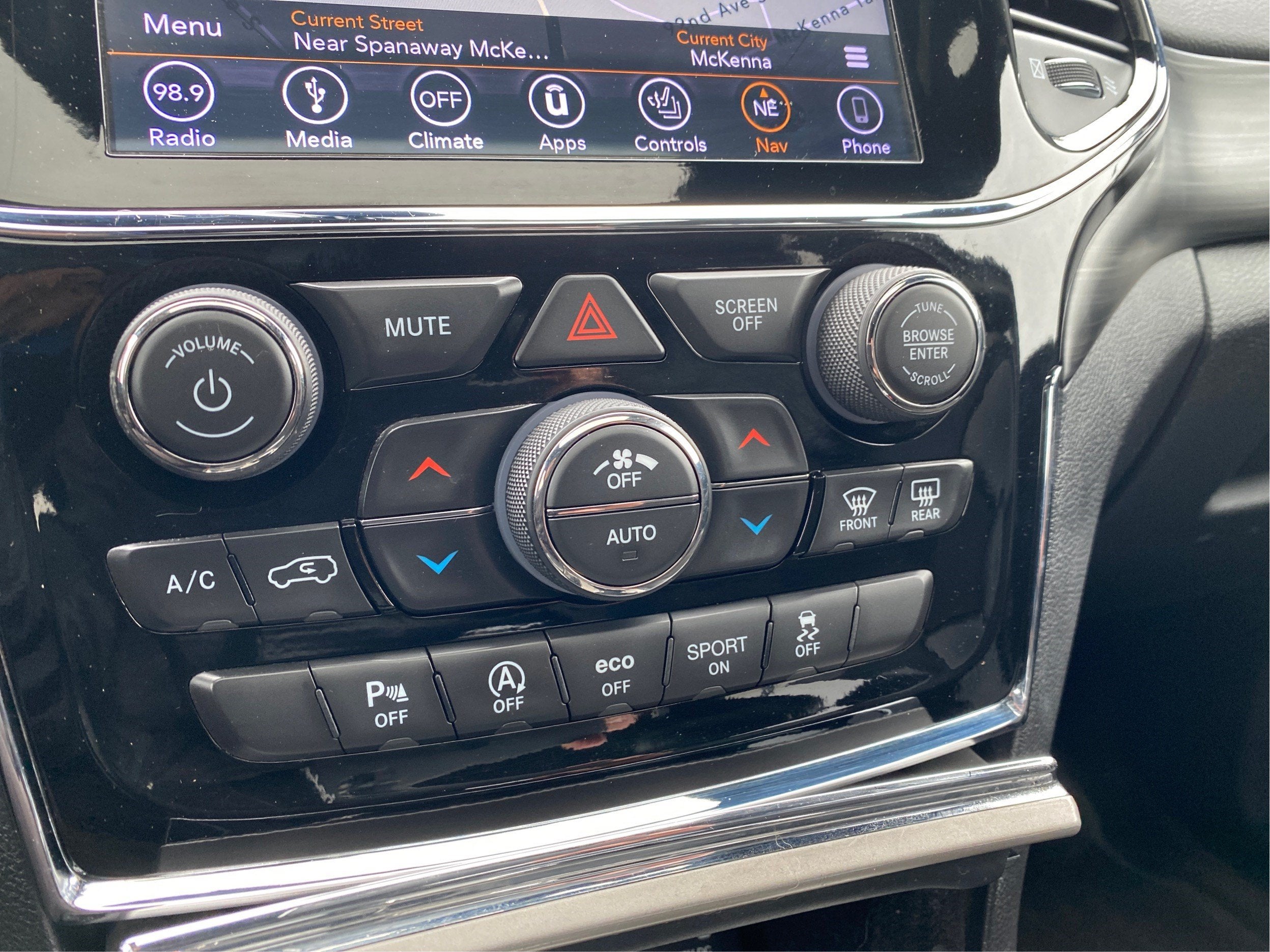 2019 Jeep Grand Cherokee Laredo