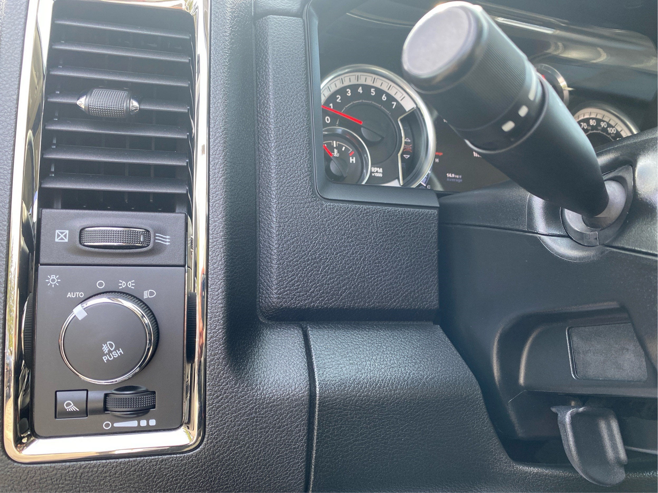 2014 RAM 1500 Sport