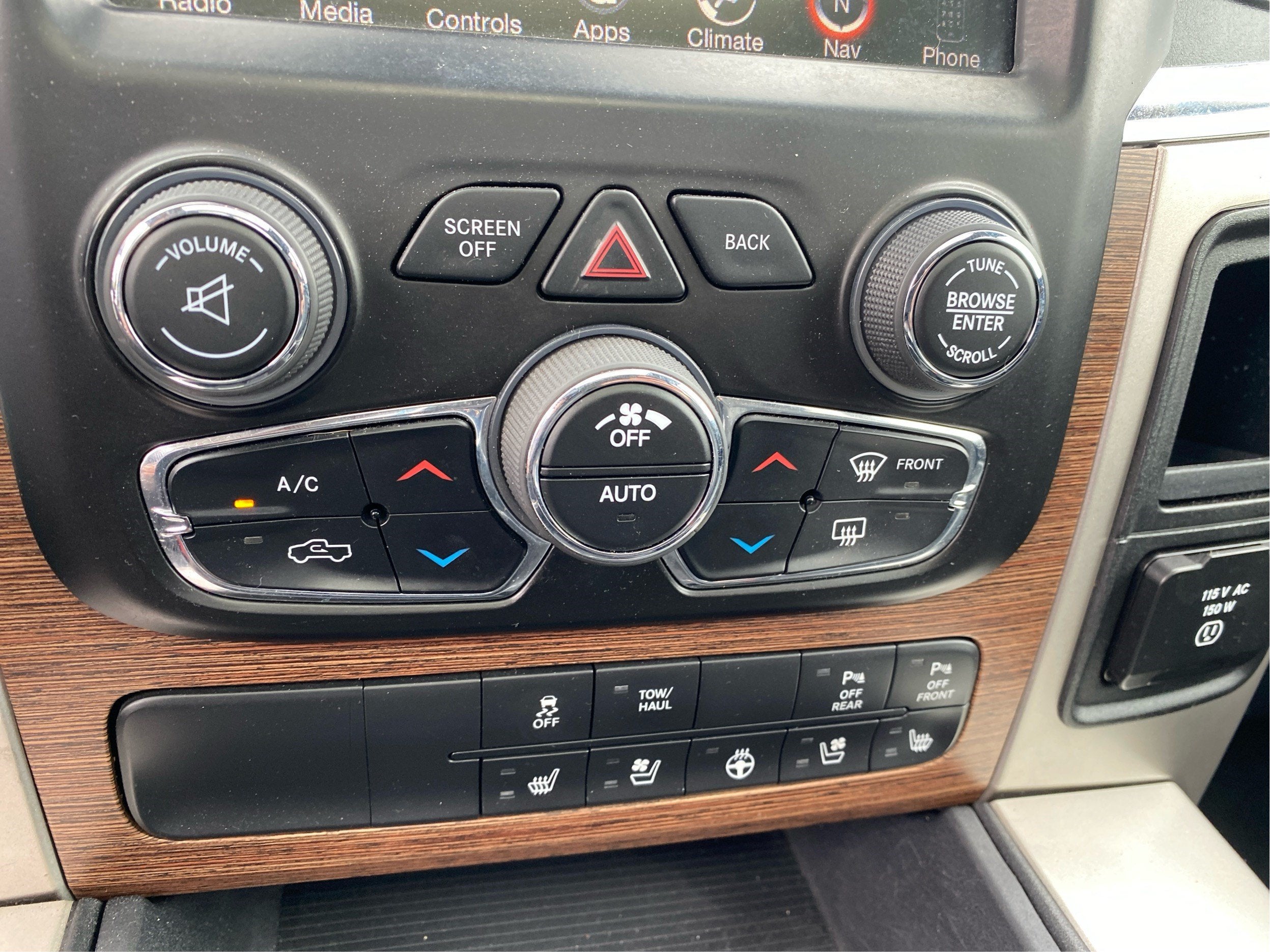 2017 RAM 1500 Laramie