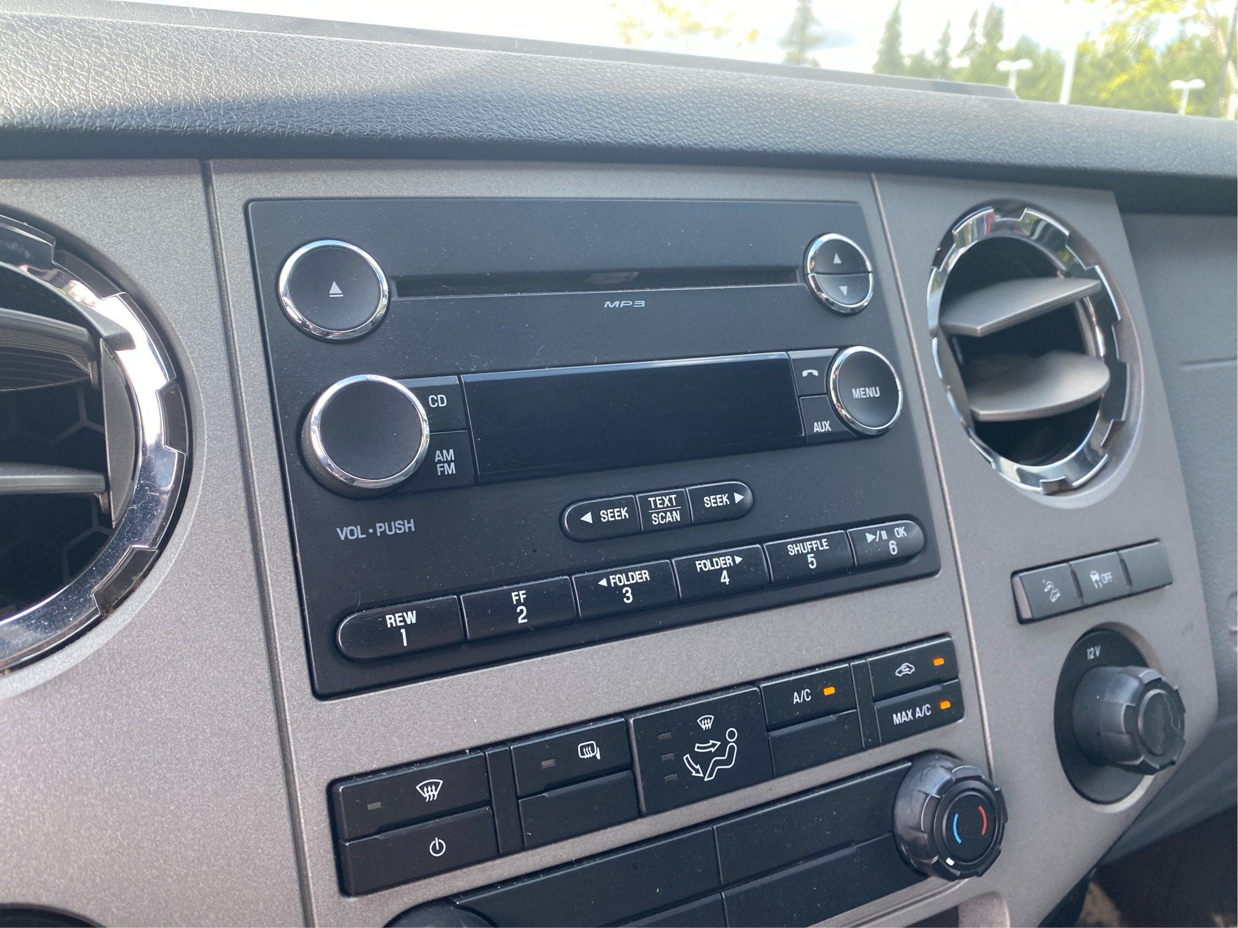 2015 Ford Super Duty F-350 SRW Platinum