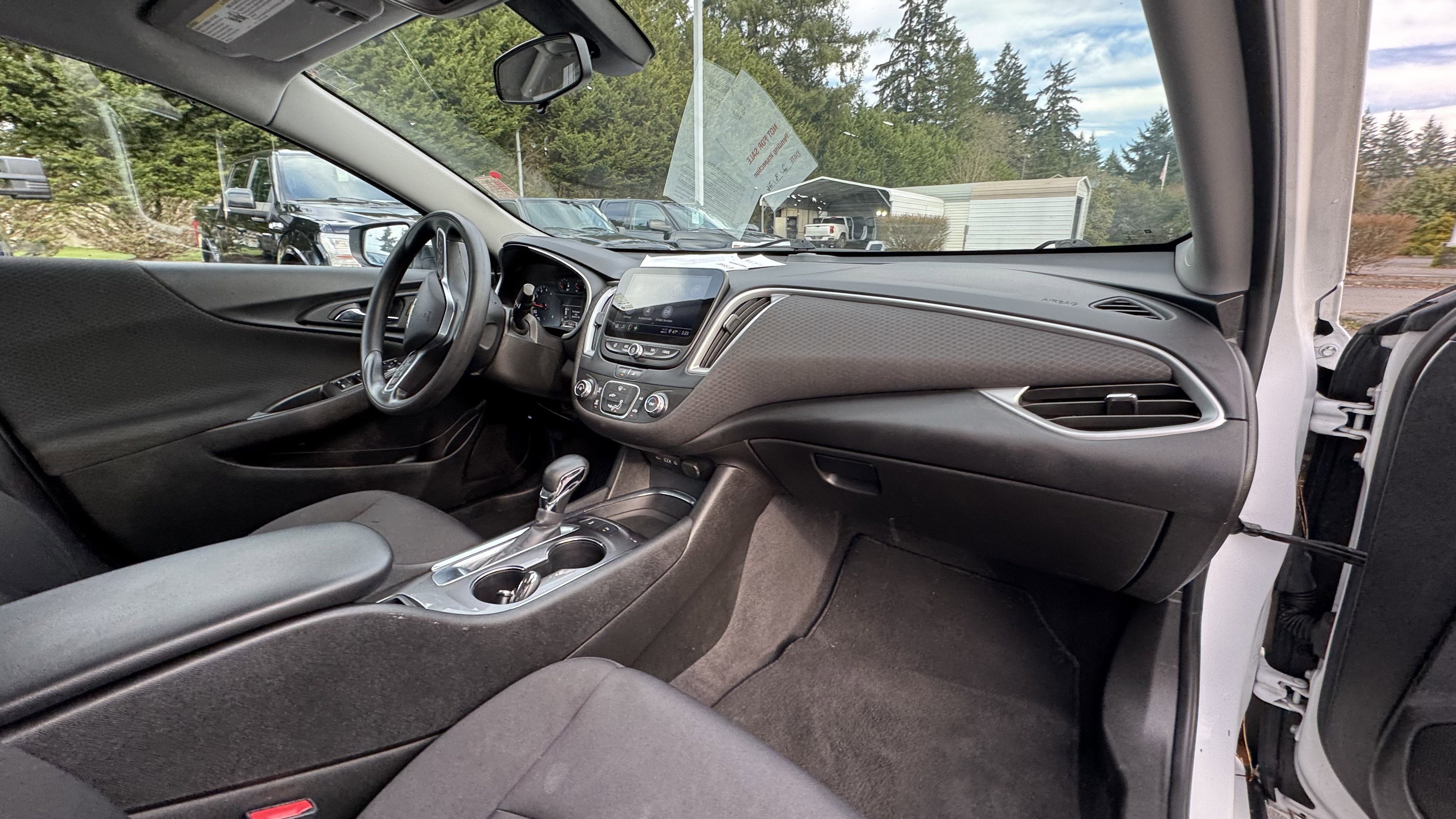 2022 Chevrolet Malibu LS