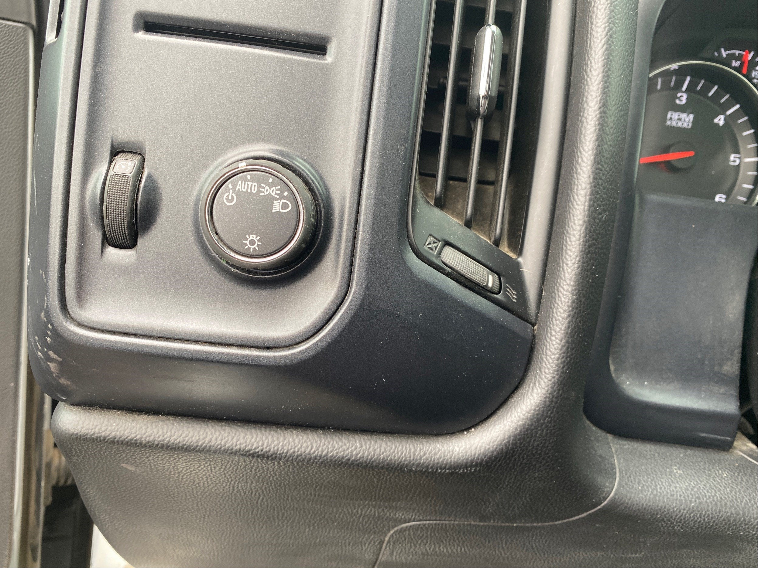 2015 Chevrolet Silverado 3500 HD Chassis Cab Work Truck
