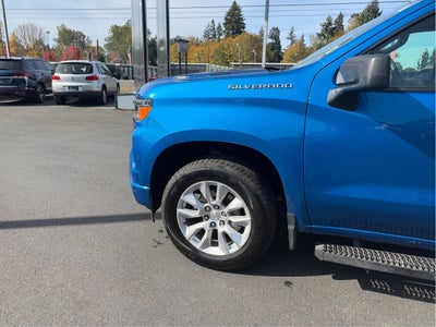 2023 Chevrolet Silverado 1500 Custom