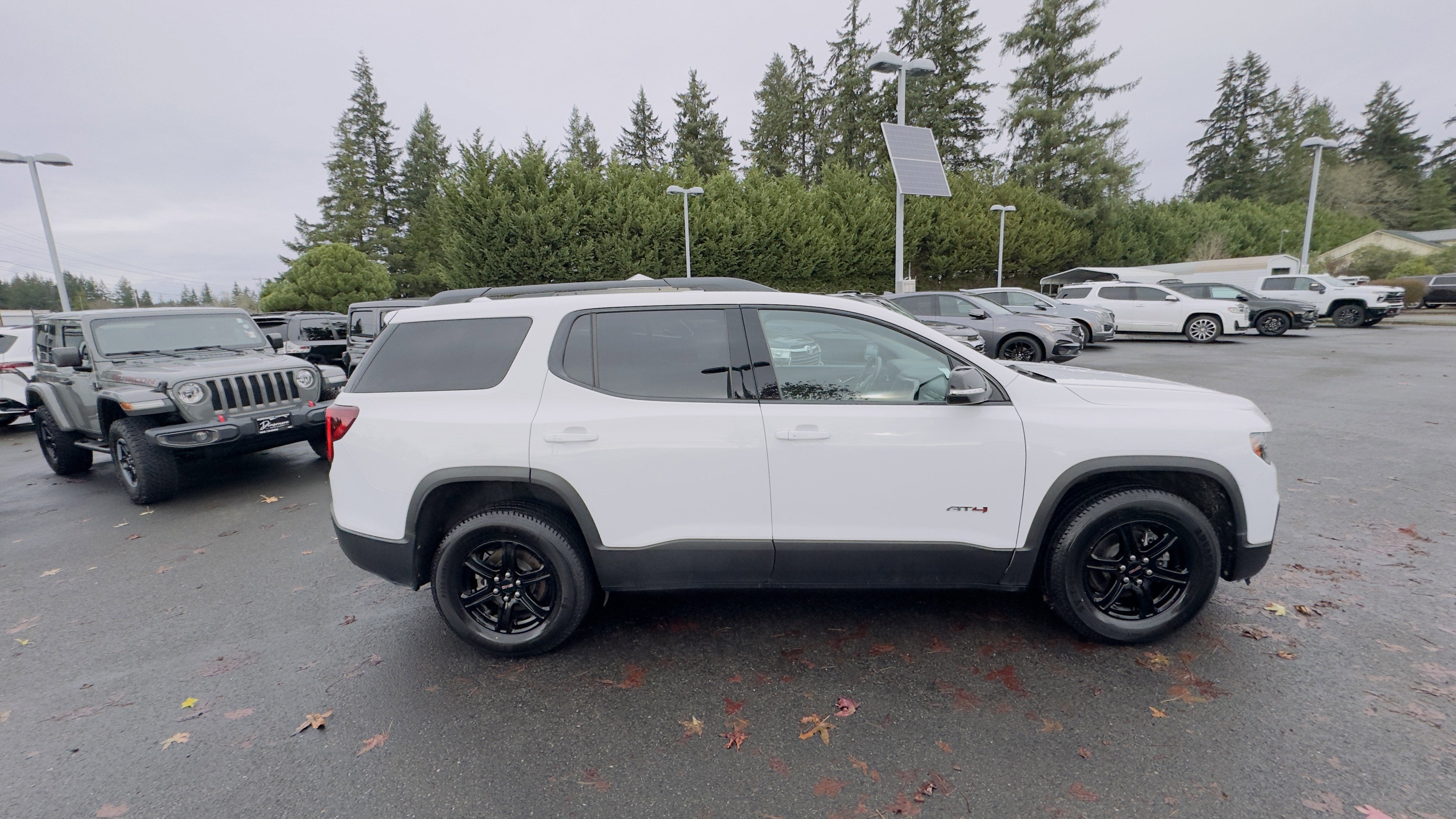 2021 GMC Acadia AT4
