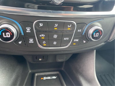 2022 Chevrolet Traverse LT Cloth