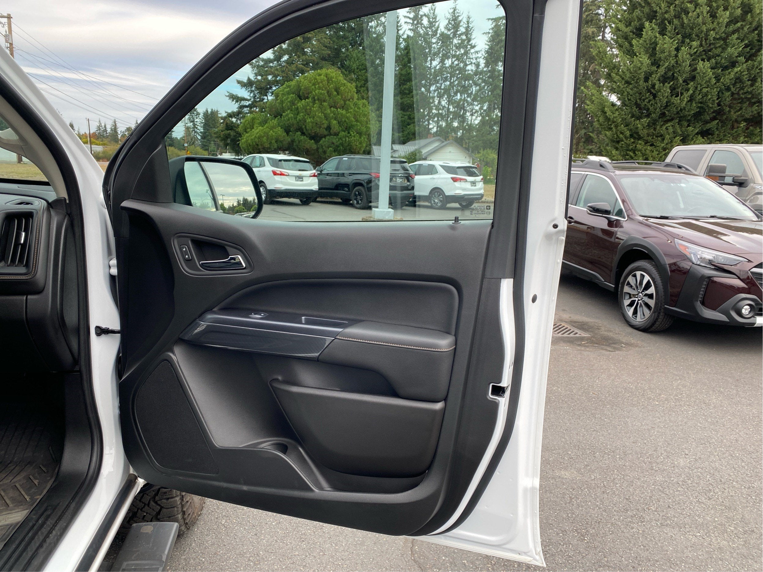 2021 GMC Canyon 4WD AT4 w/Leather
