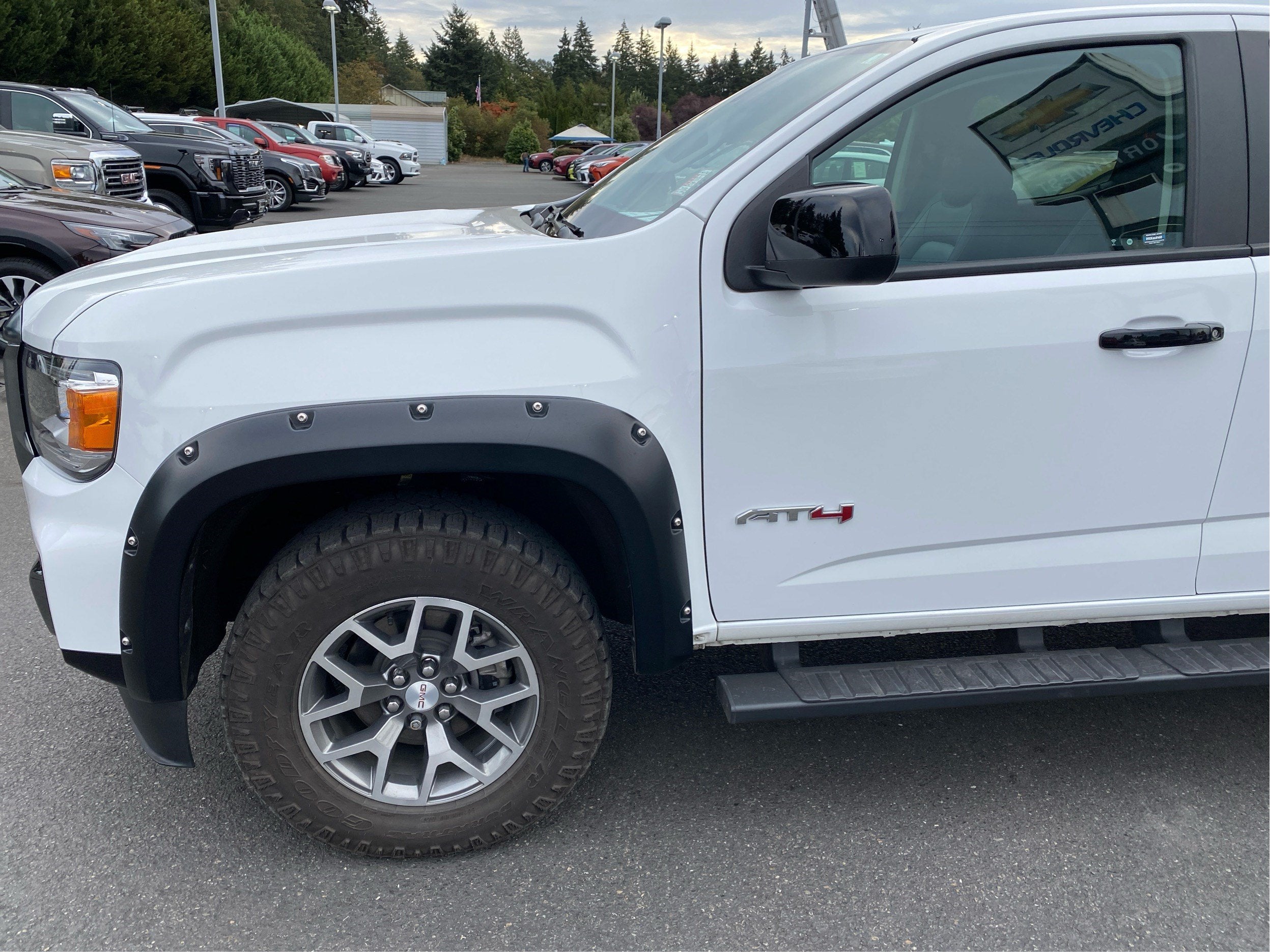 2021 GMC Canyon 4WD AT4 w/Leather