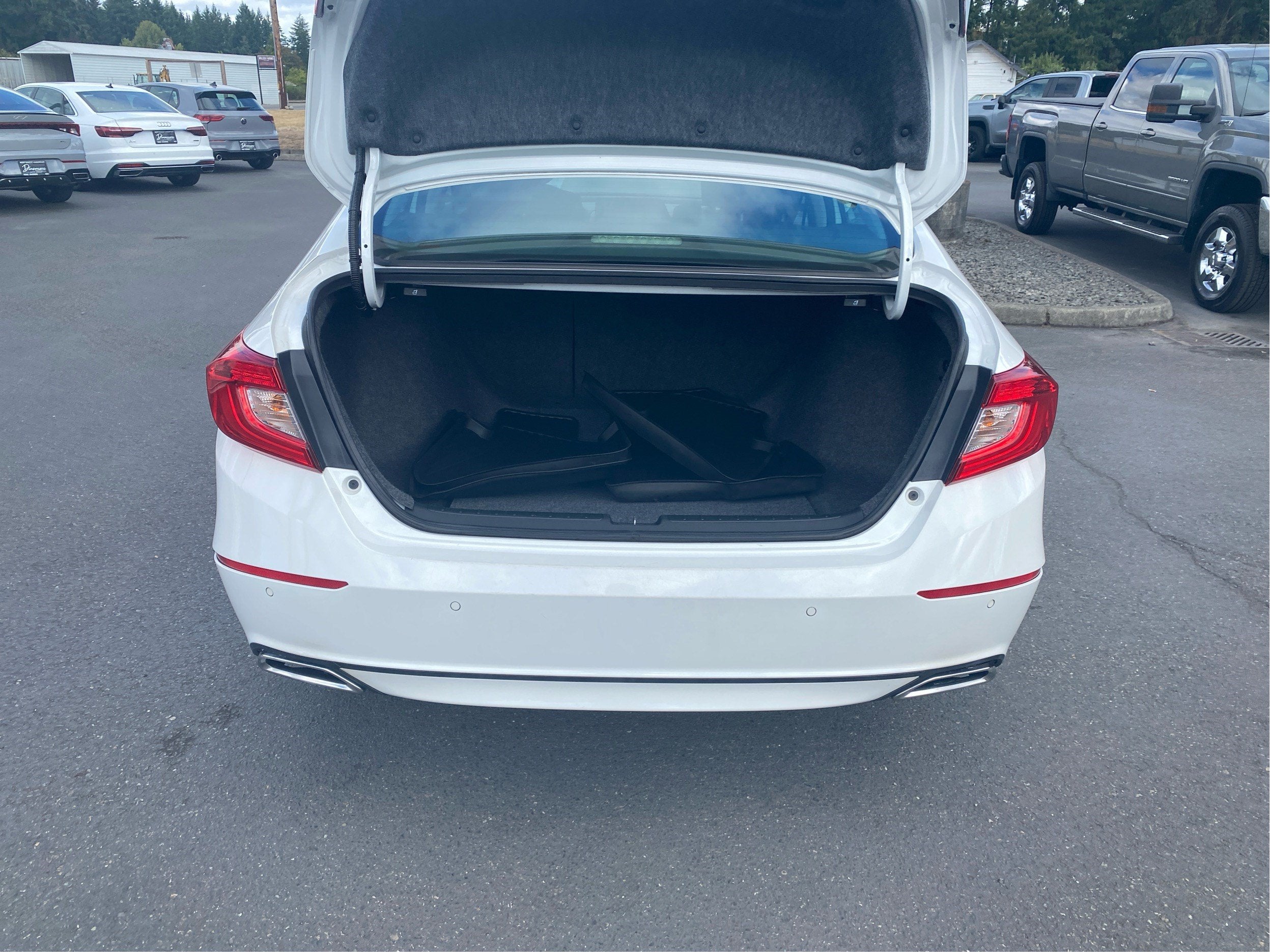 2019 Honda Accord Touring 2.0T