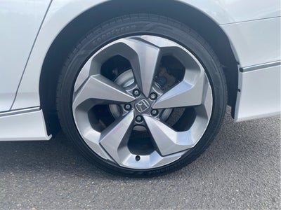 2019 Honda Accord Touring 2.0T