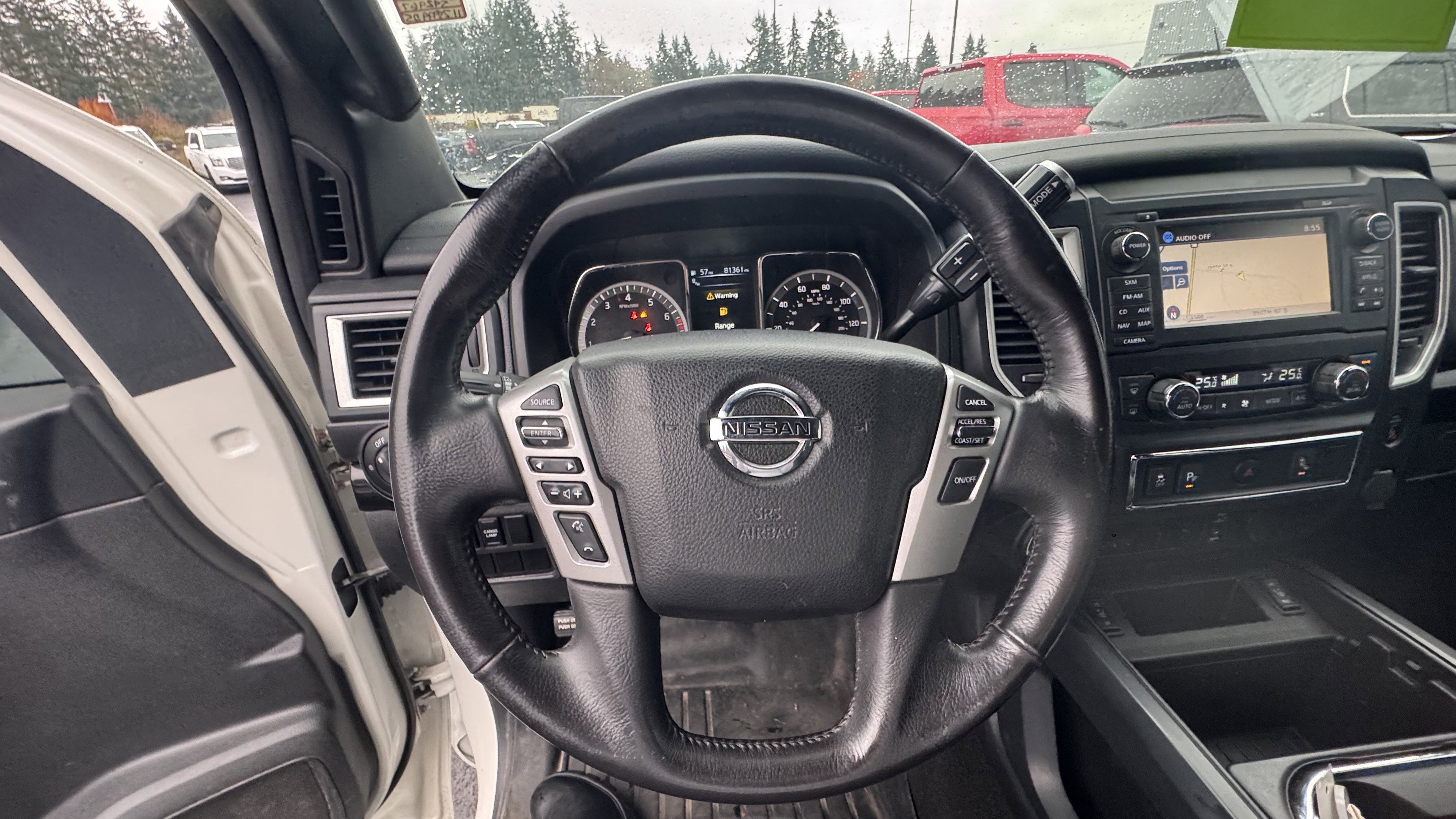 2018 Nissan TITAN SV