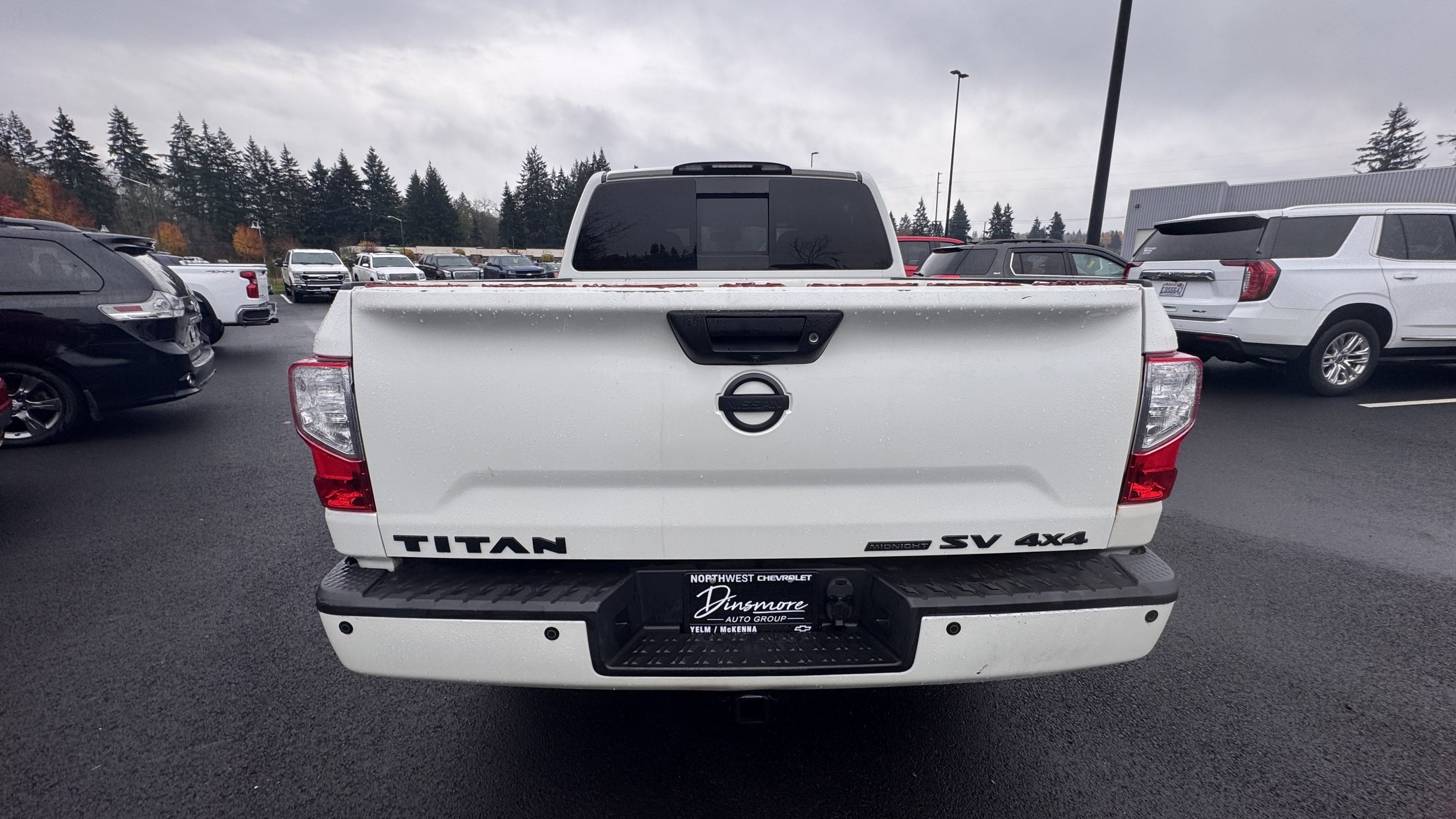 2018 Nissan TITAN SV