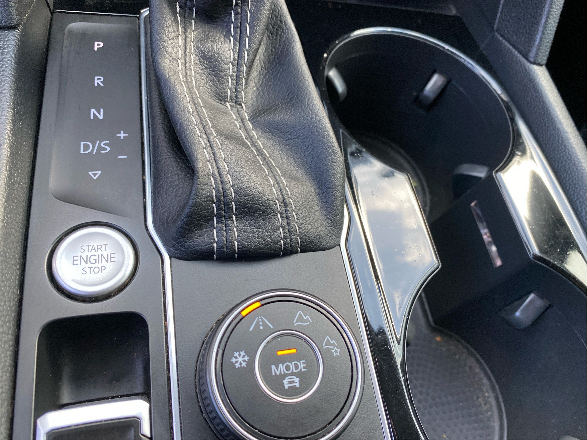 2022 Volkswagen Atlas 2.0T SEL