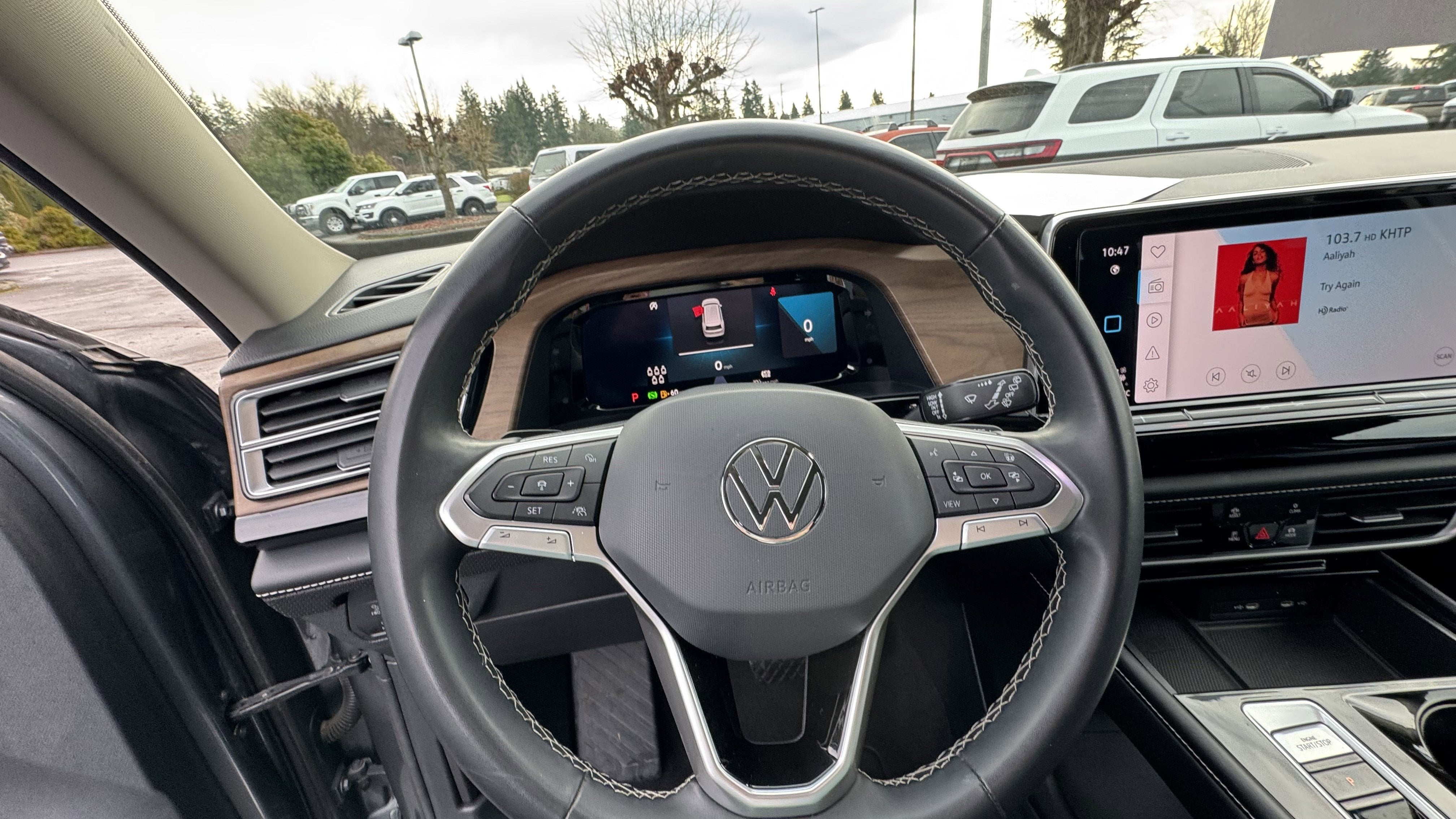 2024 Volkswagen Atlas 2.0T SE w/Technology