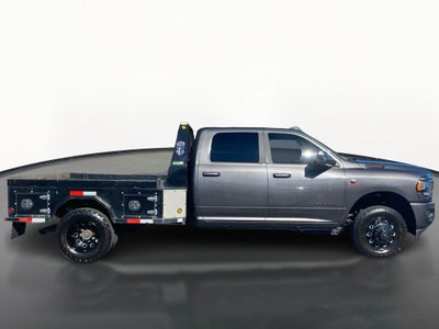 2022 RAM 3500 Big Horn Crew Cab 4x4 8' Box