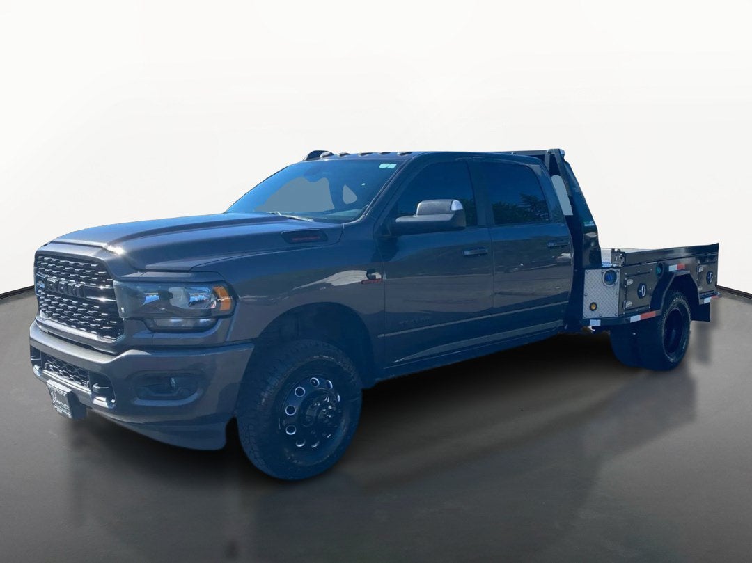 2022 RAM 3500 Big Horn Crew Cab 4x4 8' Box