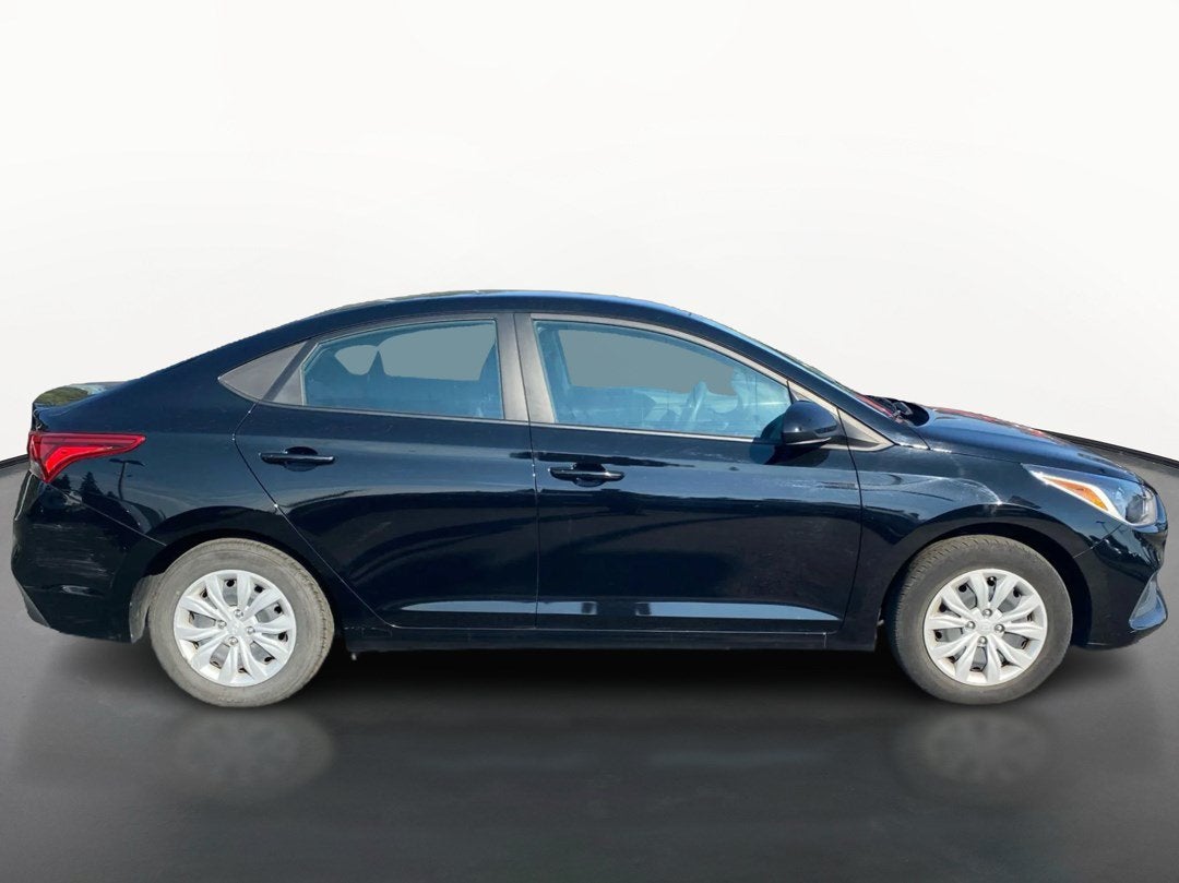 2022 Hyundai Accent SE