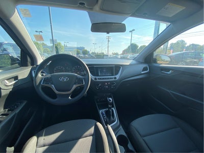 2022 Hyundai Accent SE