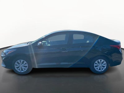 2022 Hyundai Accent SE