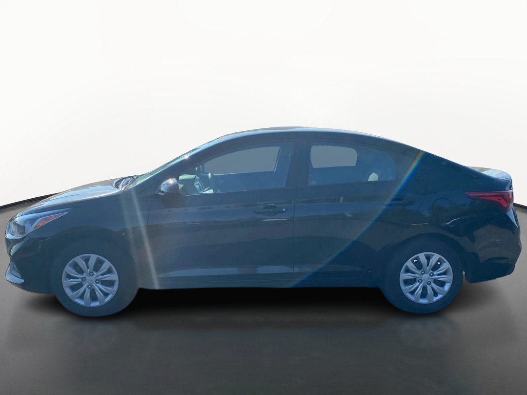 2022 Hyundai Accent SE