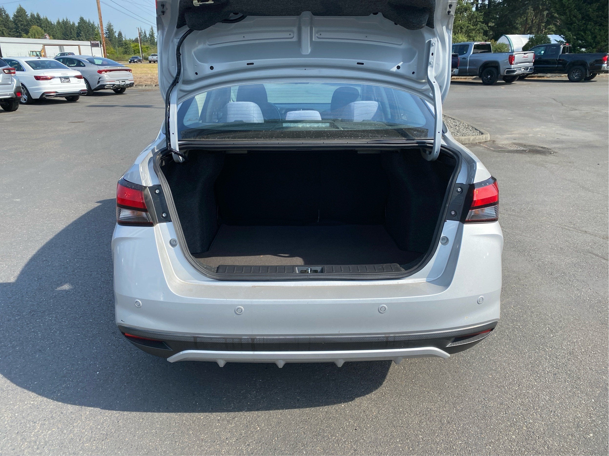2020 Nissan Versa SR Xtronic CVT