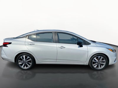 2020 Nissan Versa SR Xtronic CVT
