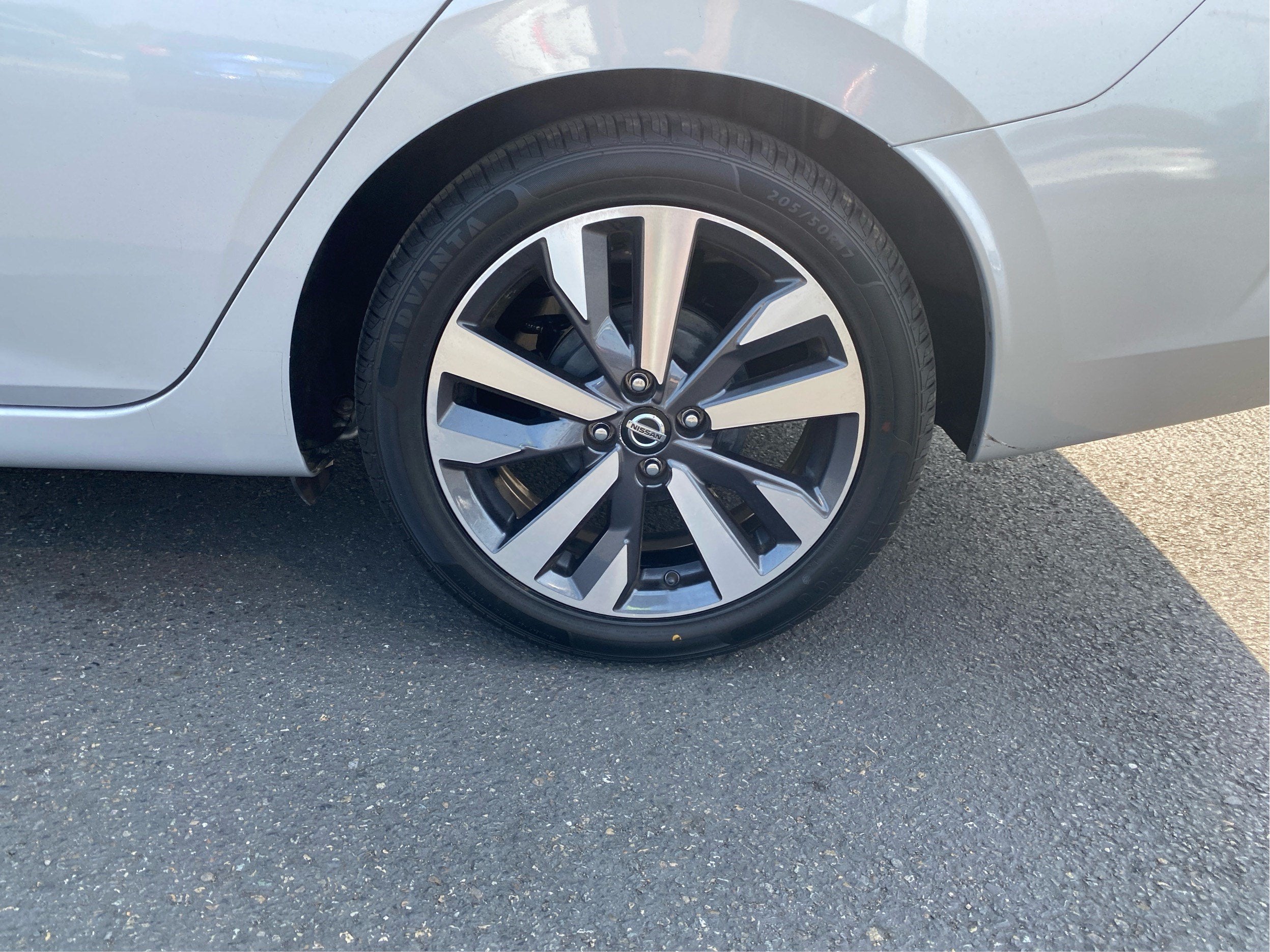 2020 Nissan Versa SR Xtronic CVT