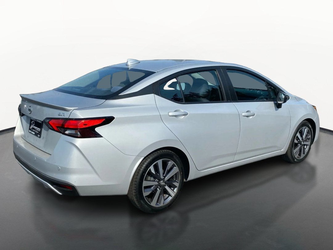 2020 Nissan Versa SR Xtronic CVT