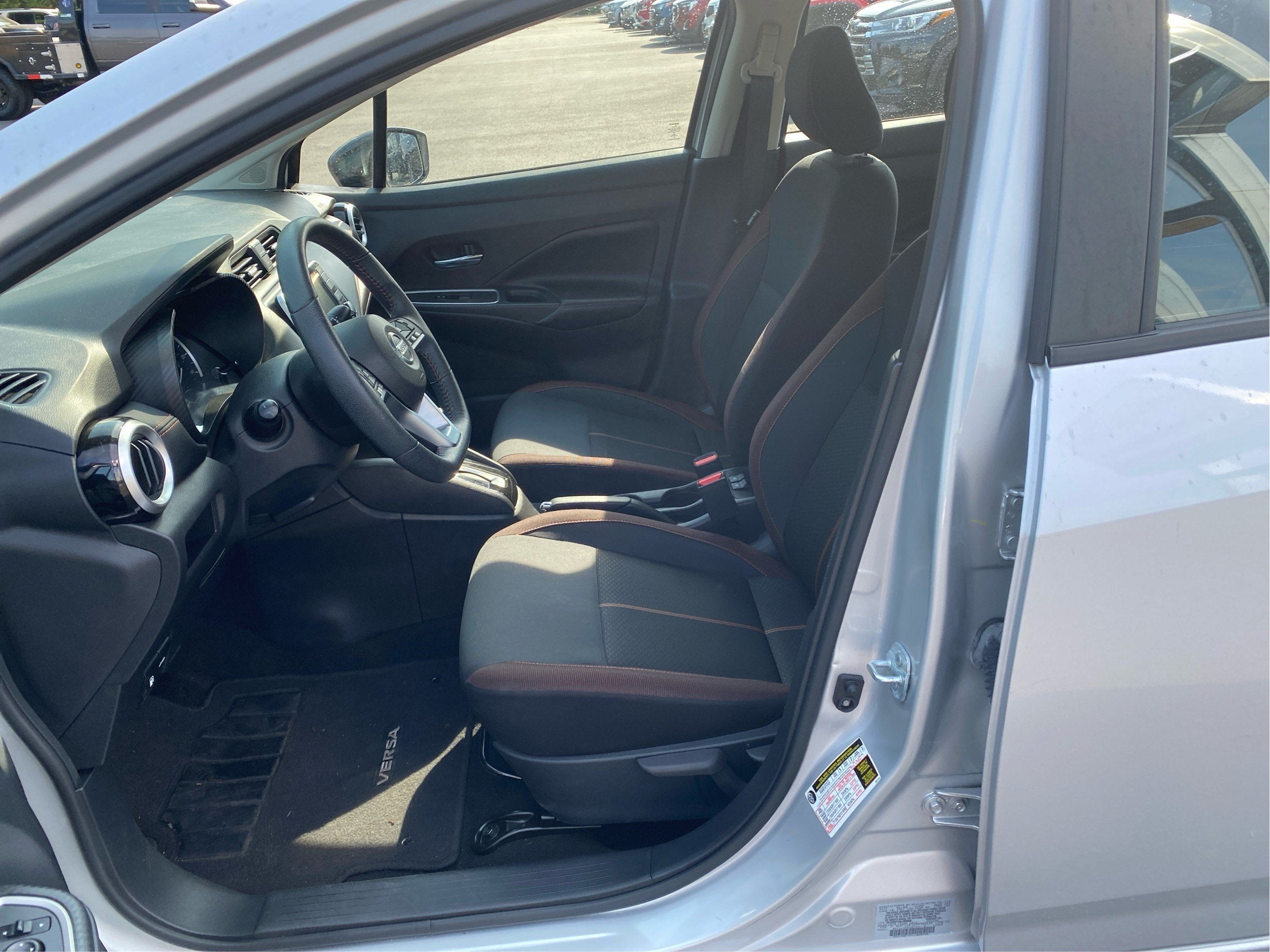 2020 Nissan Versa SR Xtronic CVT