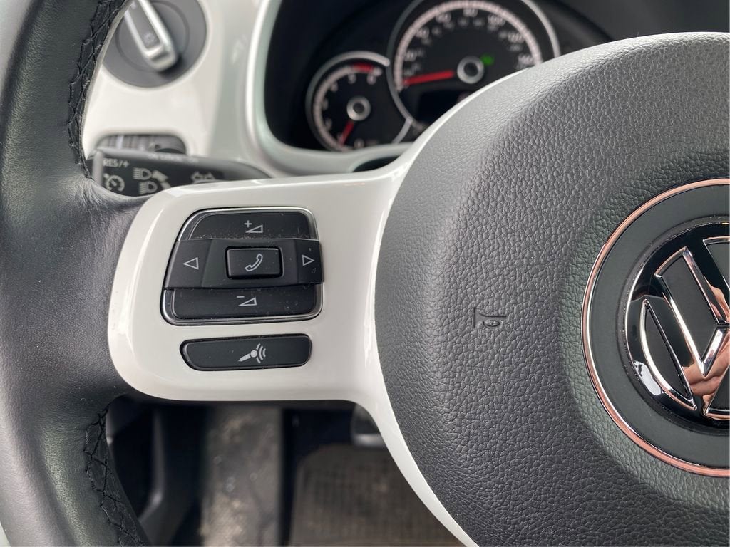 2015 Volkswagen Beetle Convertible 2.0L TDI