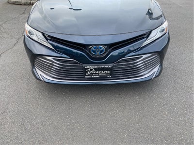 2020 Toyota Camry Hybrid XLE