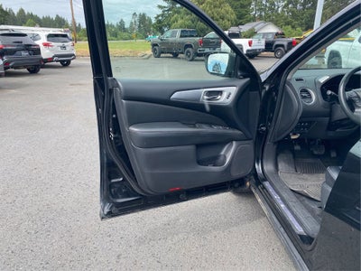 2018 Nissan Pathfinder S