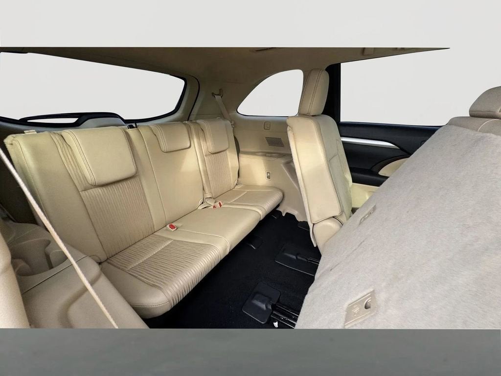 2015 Toyota Highlander LE