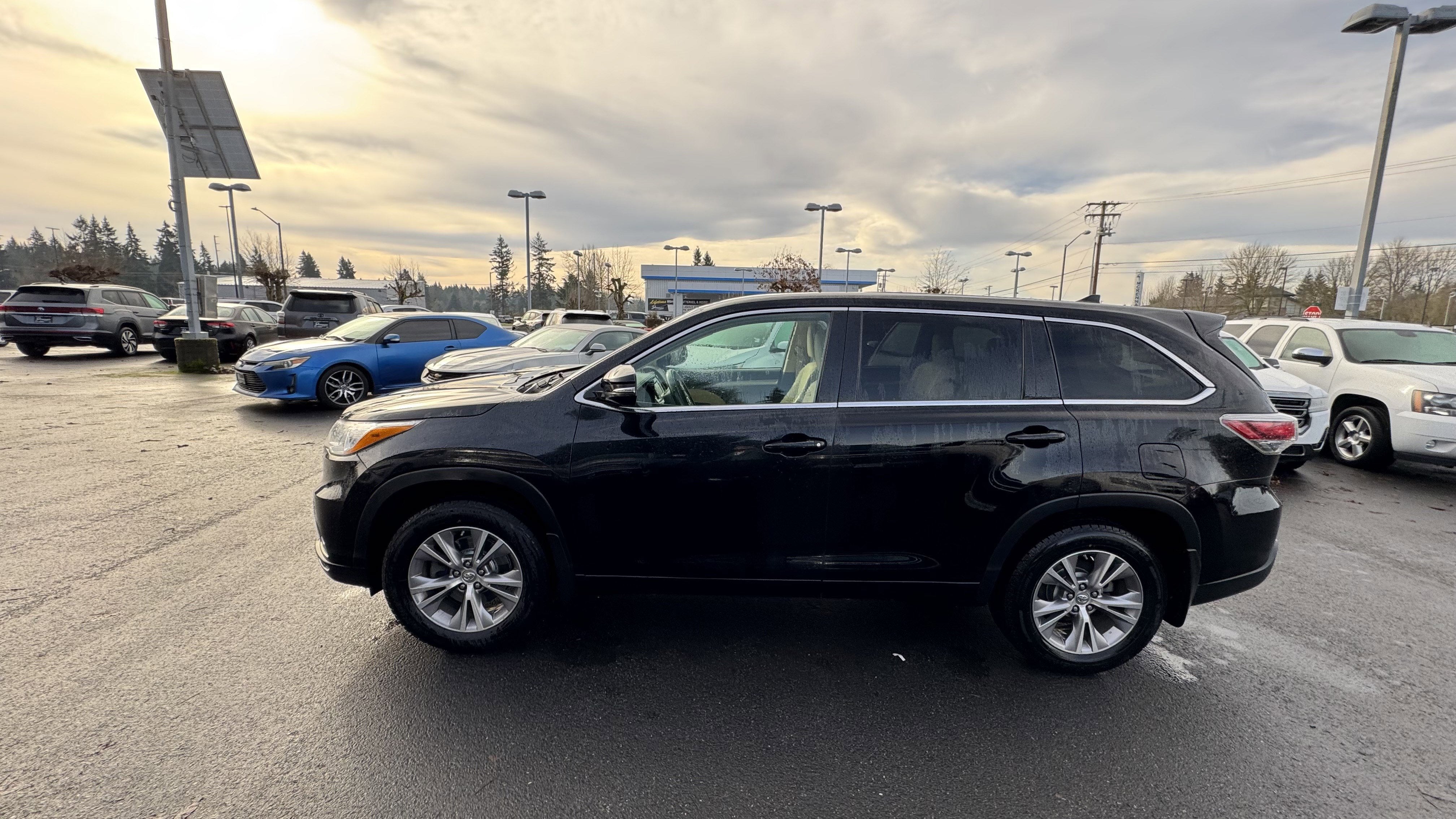 2015 Toyota Highlander LE