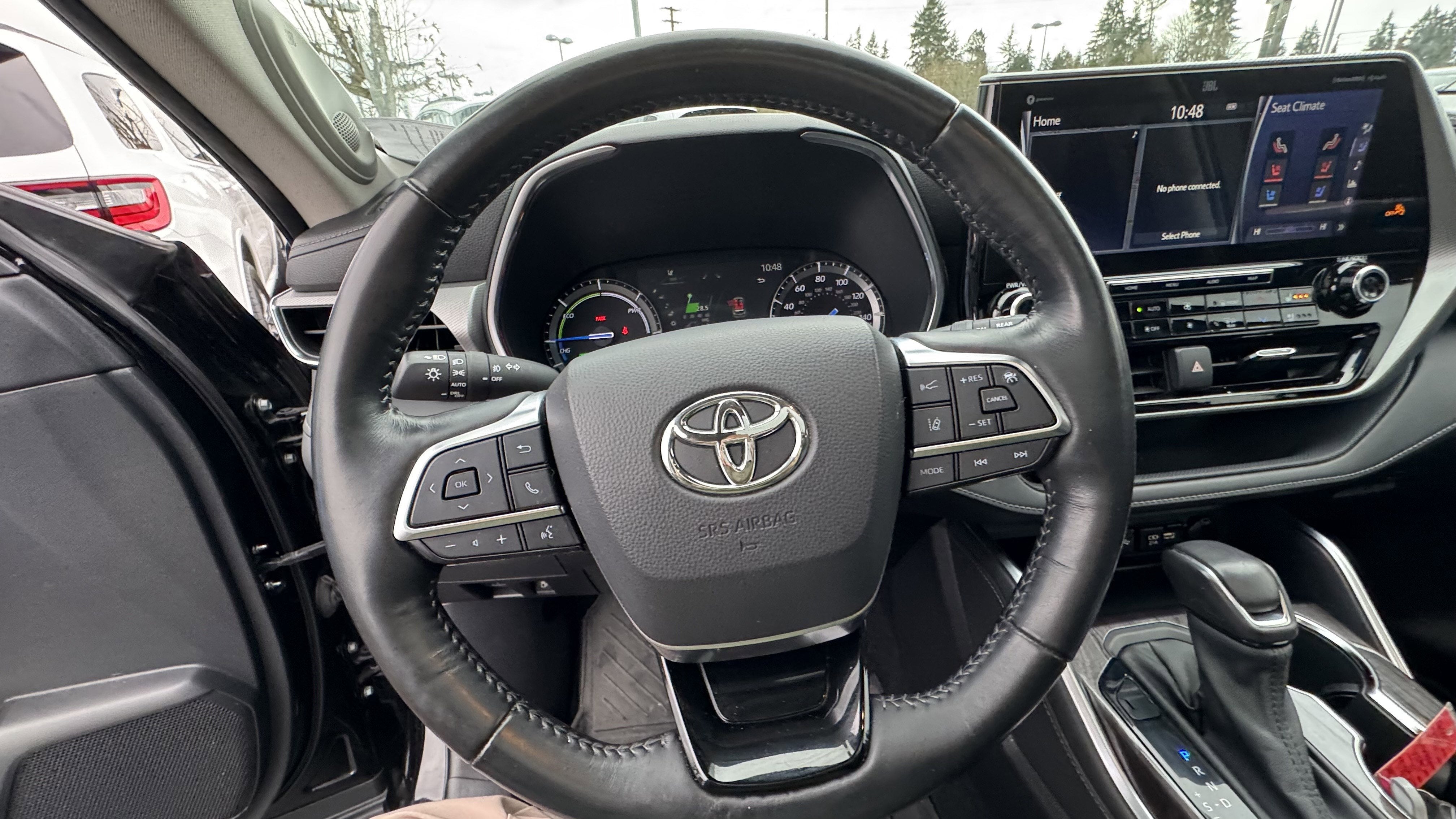 2021 Toyota Highlander Hybrid Platinum