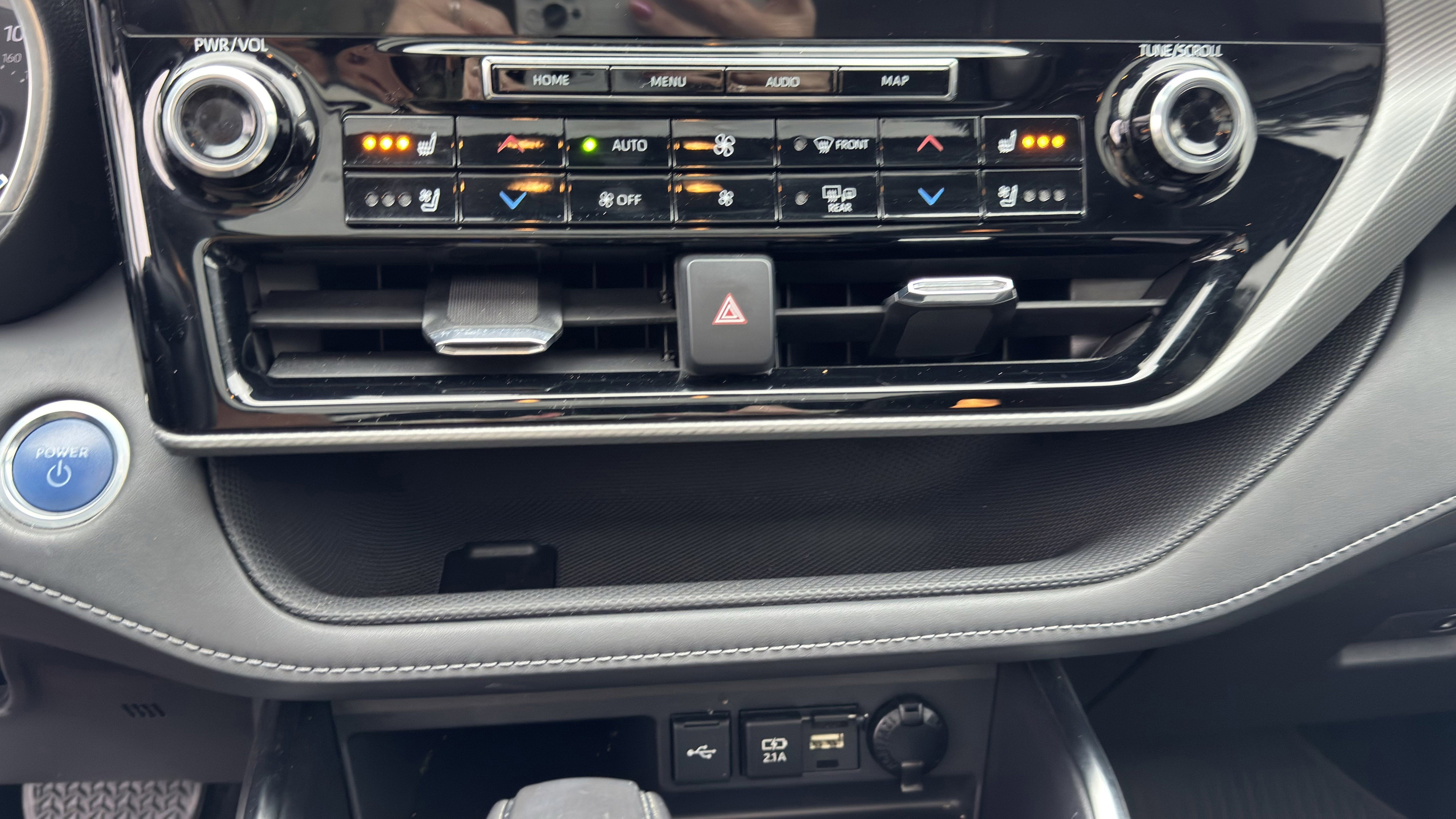 2021 Toyota Highlander Hybrid Platinum