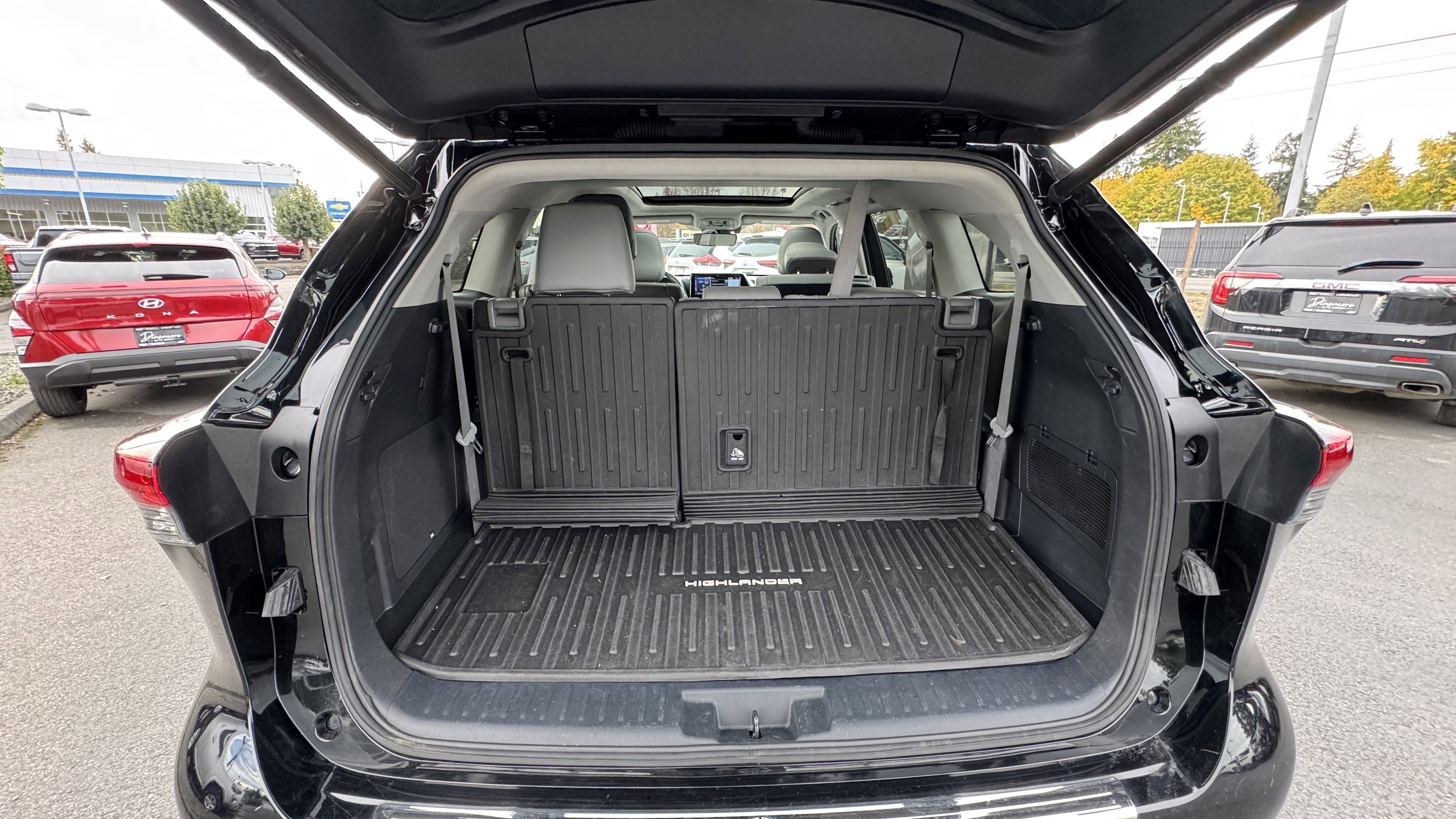 2022 Toyota Highlander Platinum