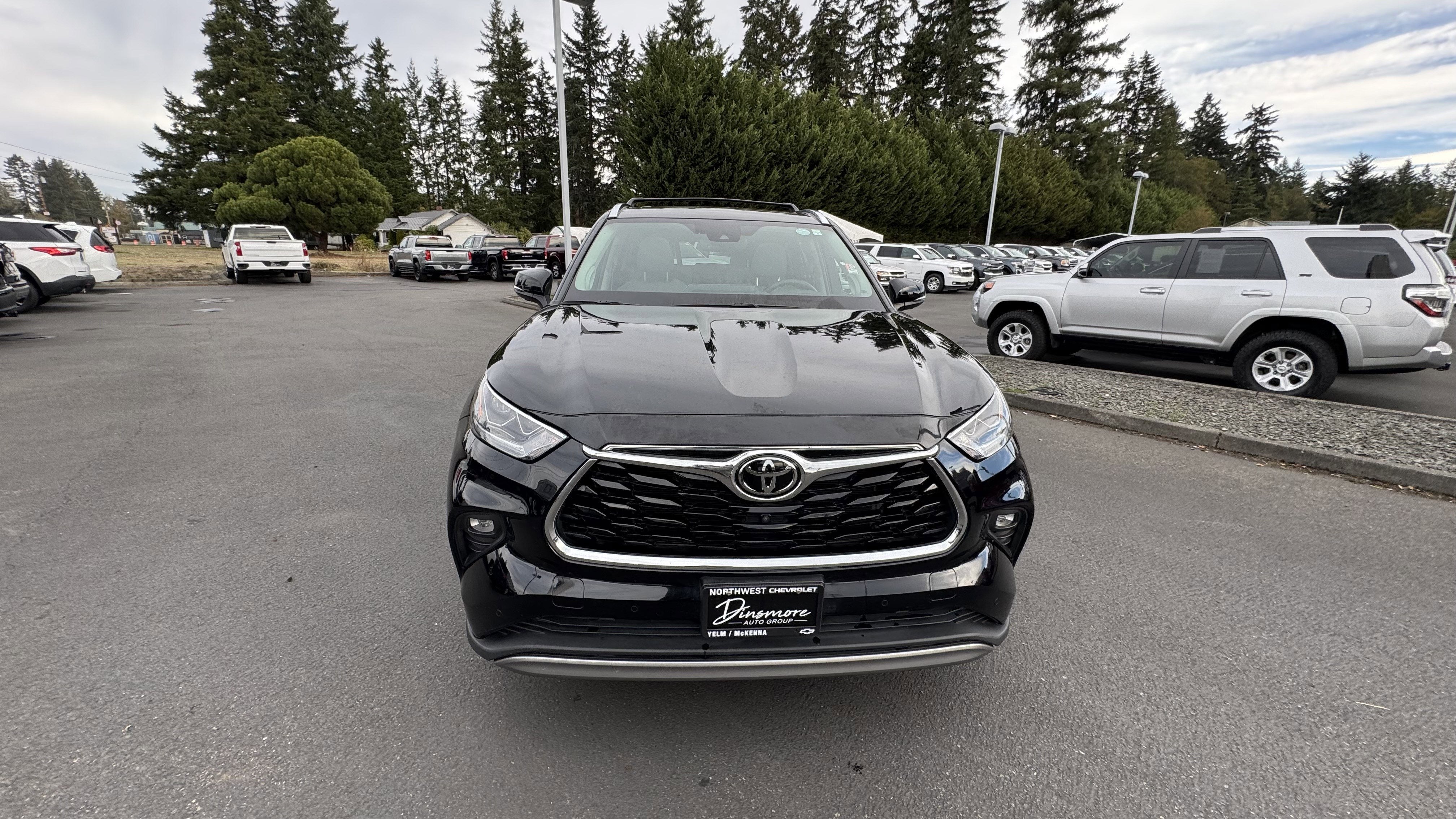 2022 Toyota Highlander Platinum