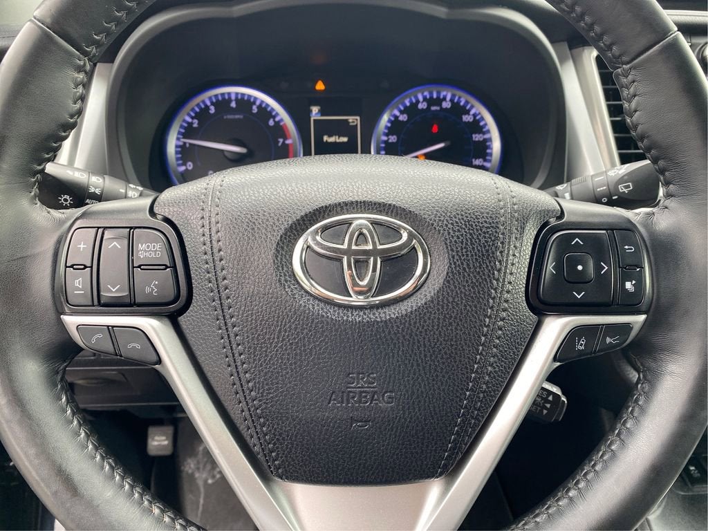 2019 Toyota Highlander SE