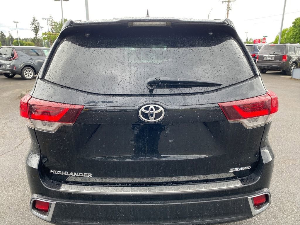 2019 Toyota Highlander SE