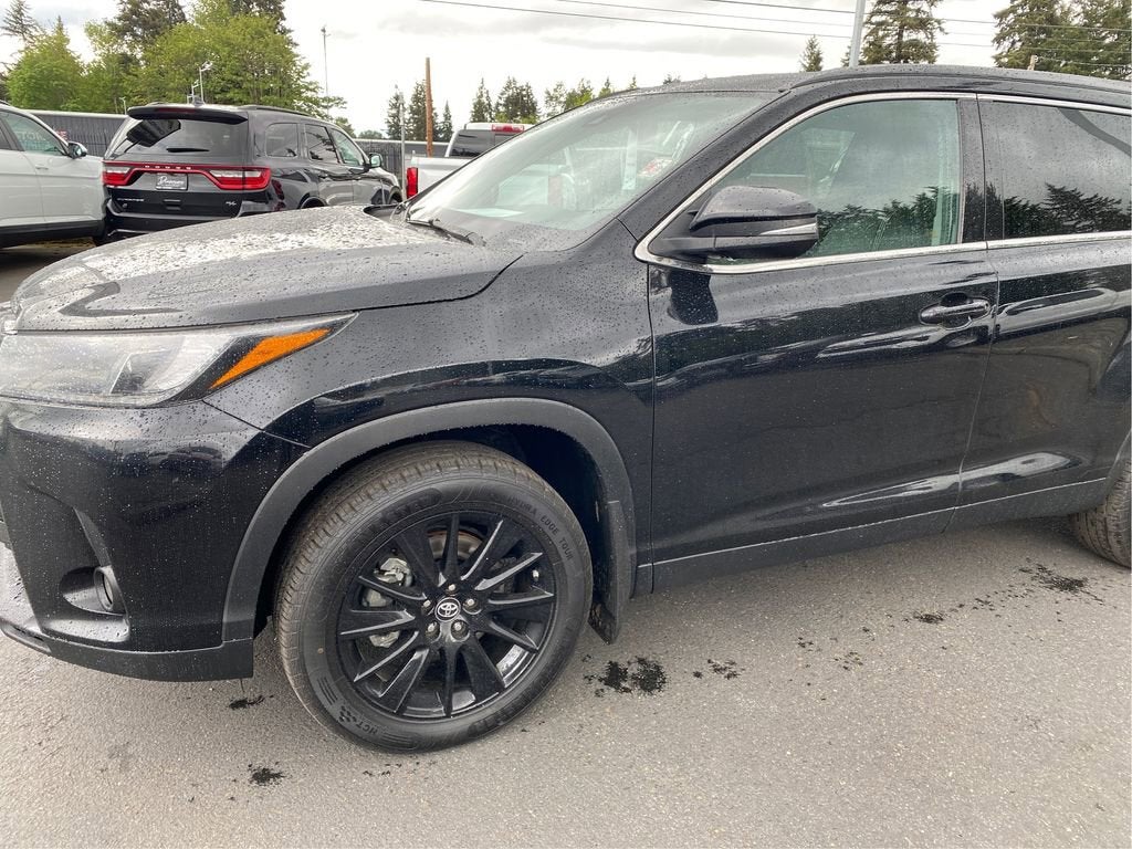 2019 Toyota Highlander SE