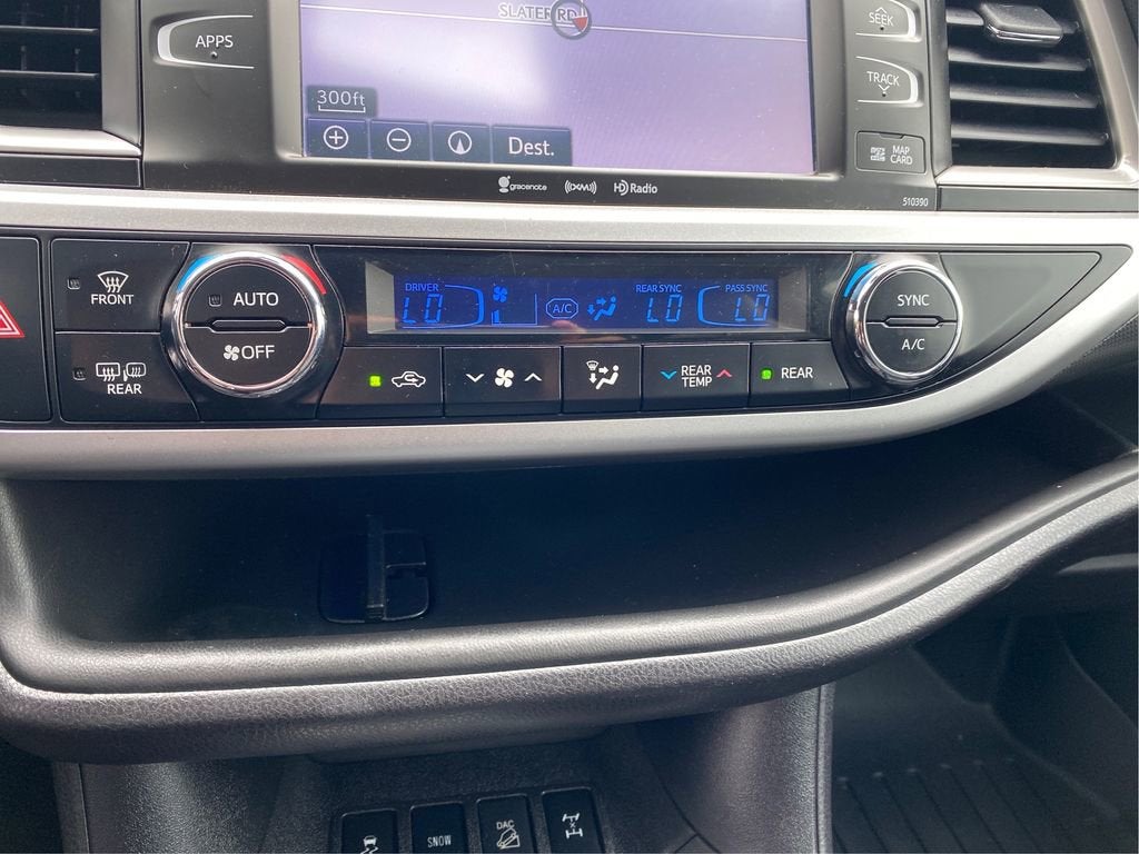 2019 Toyota Highlander SE