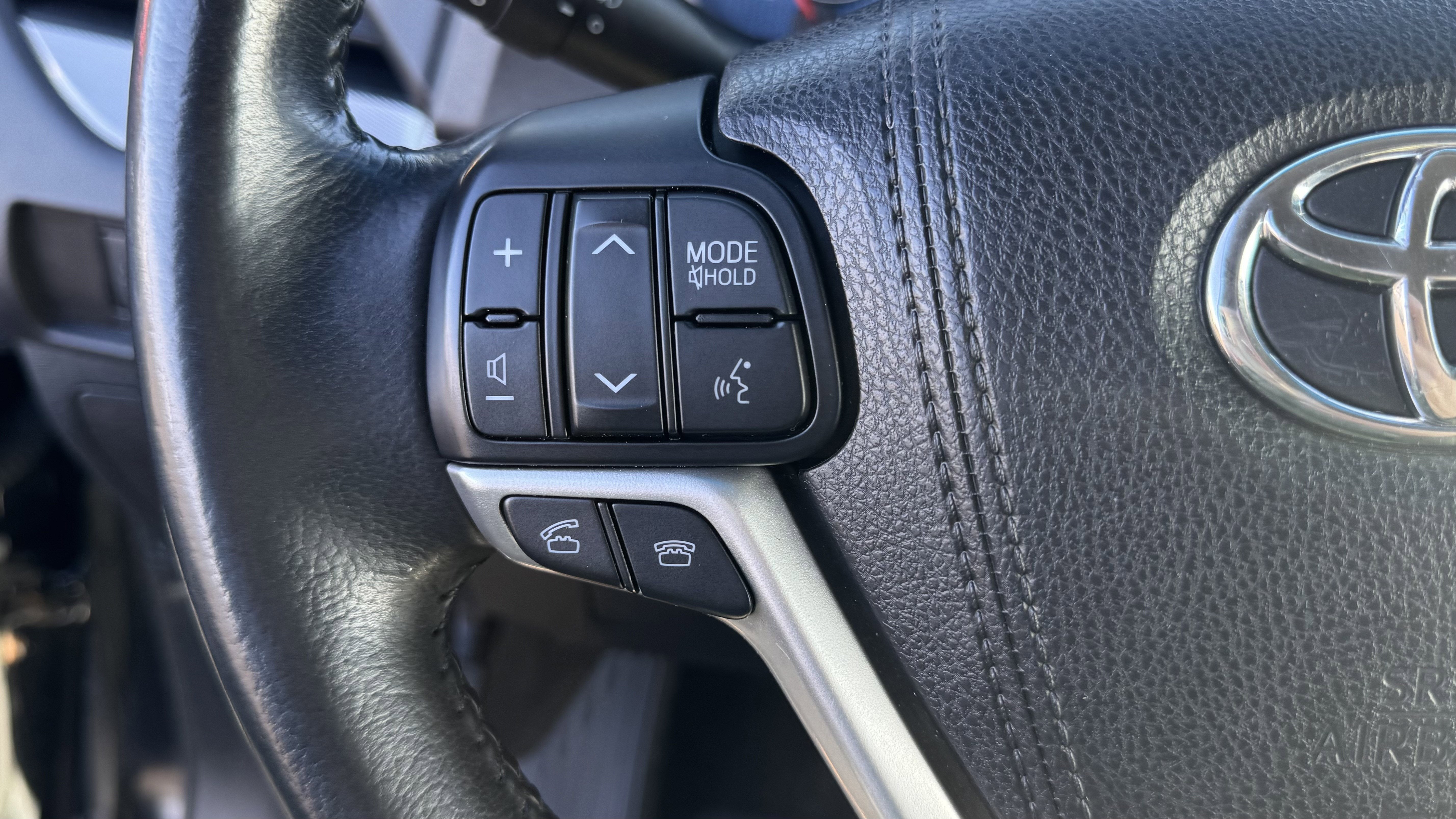 2015 Toyota Sienna SE 8 Passenger