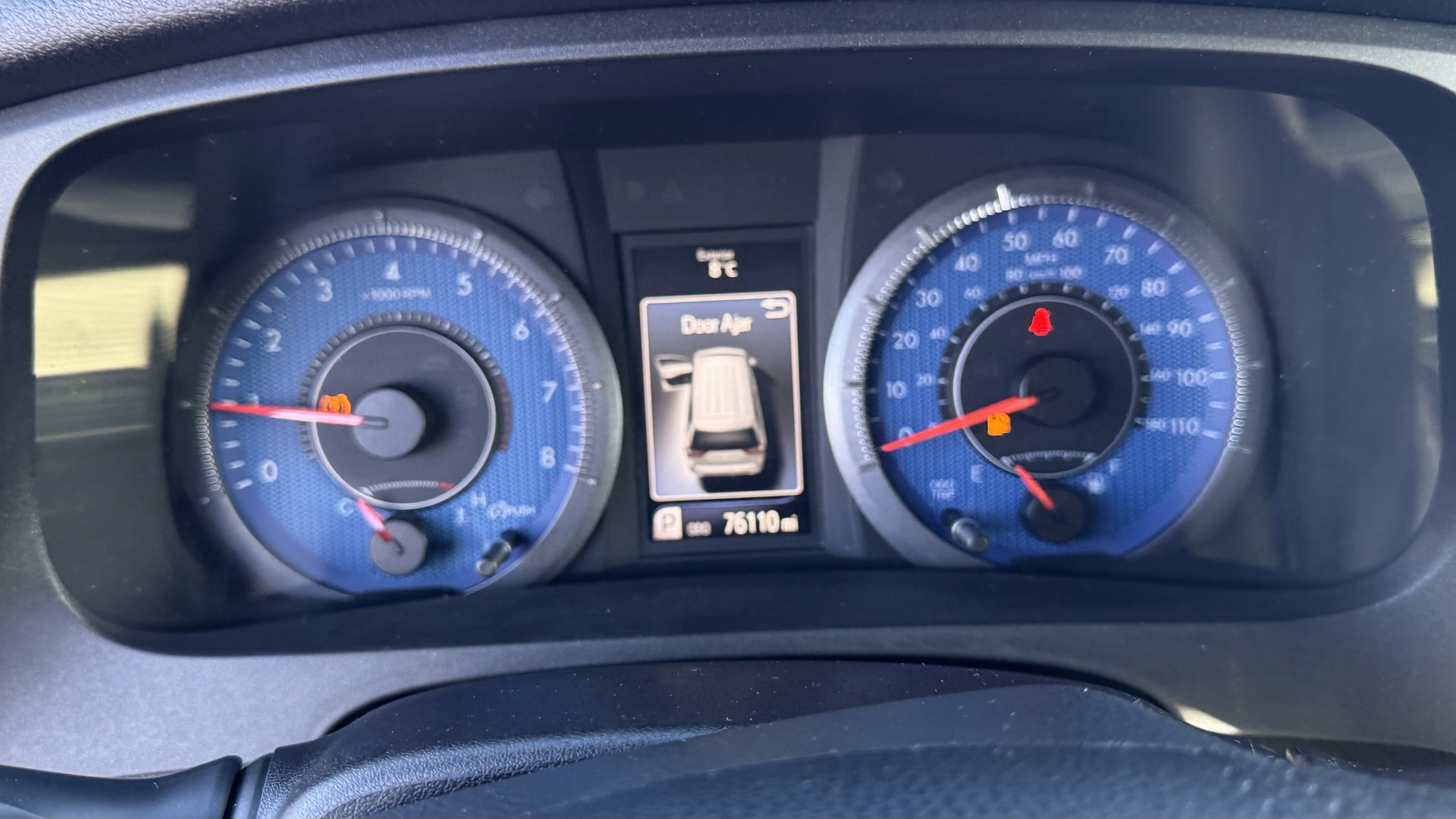 2015 Toyota Sienna SE 8 Passenger