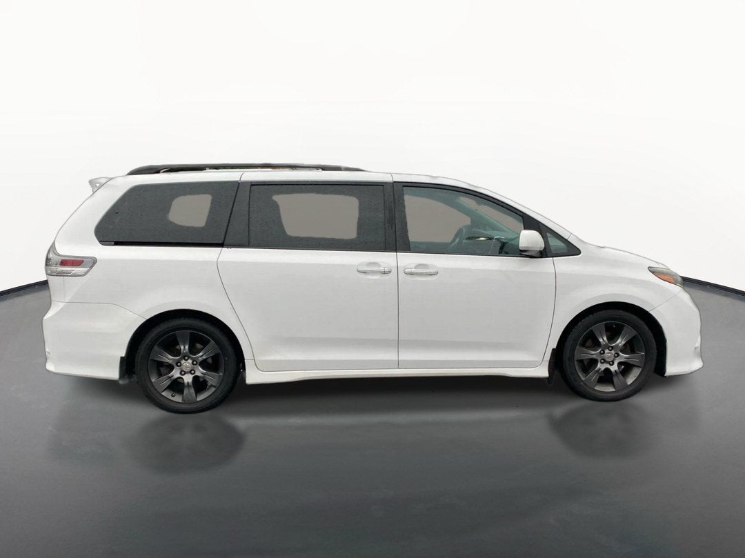 2015 Toyota Sienna SE
