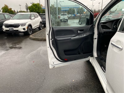2015 Toyota Sienna SE