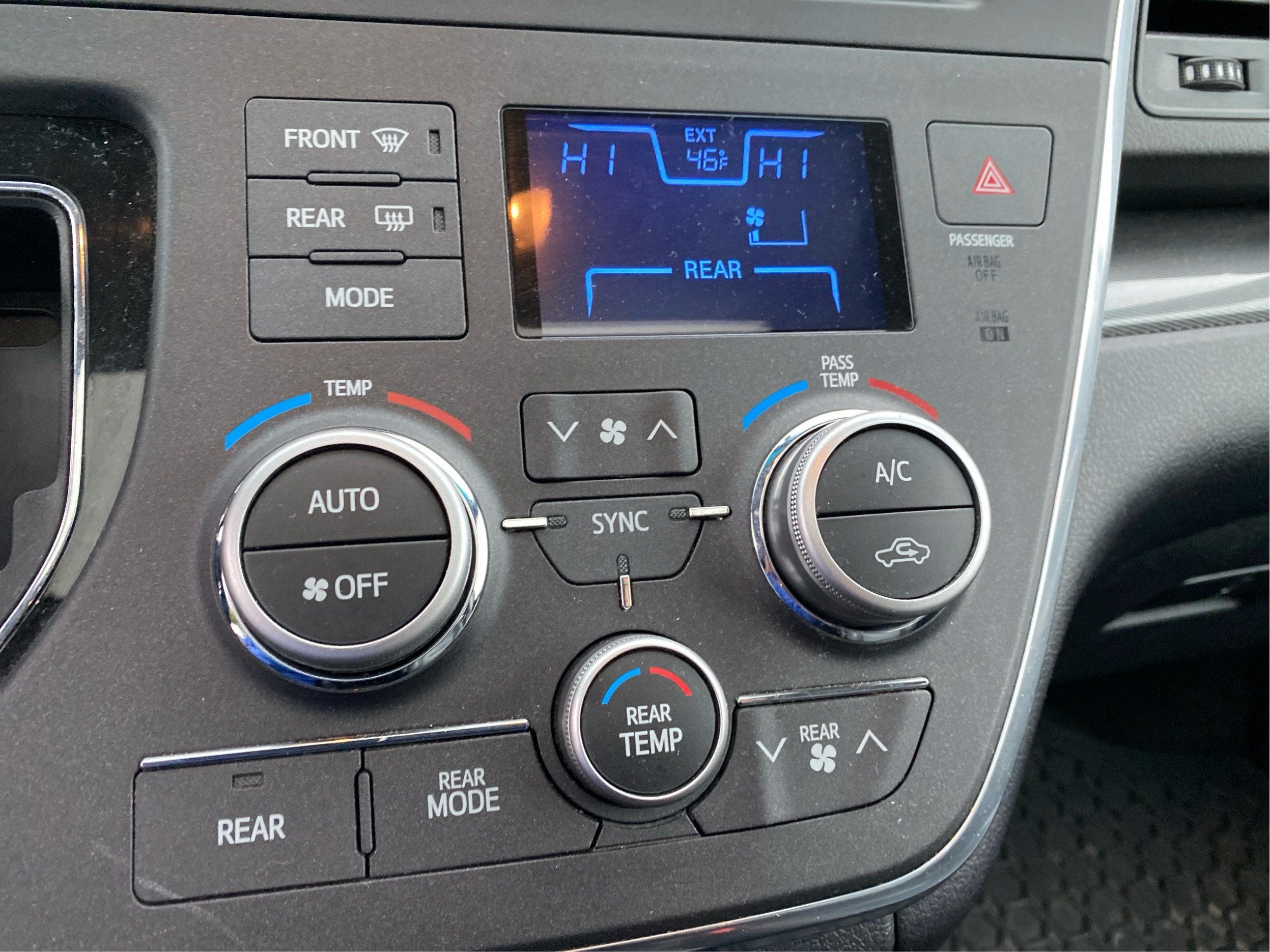 2015 Toyota Sienna SE