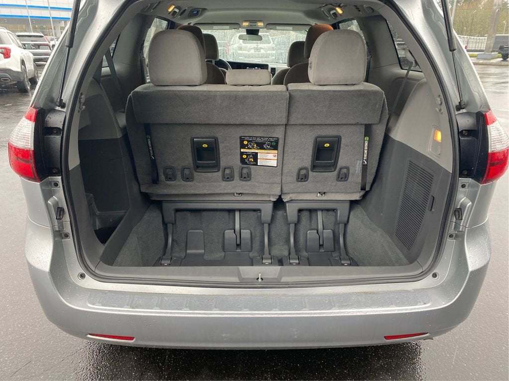 2020 Toyota Sienna L