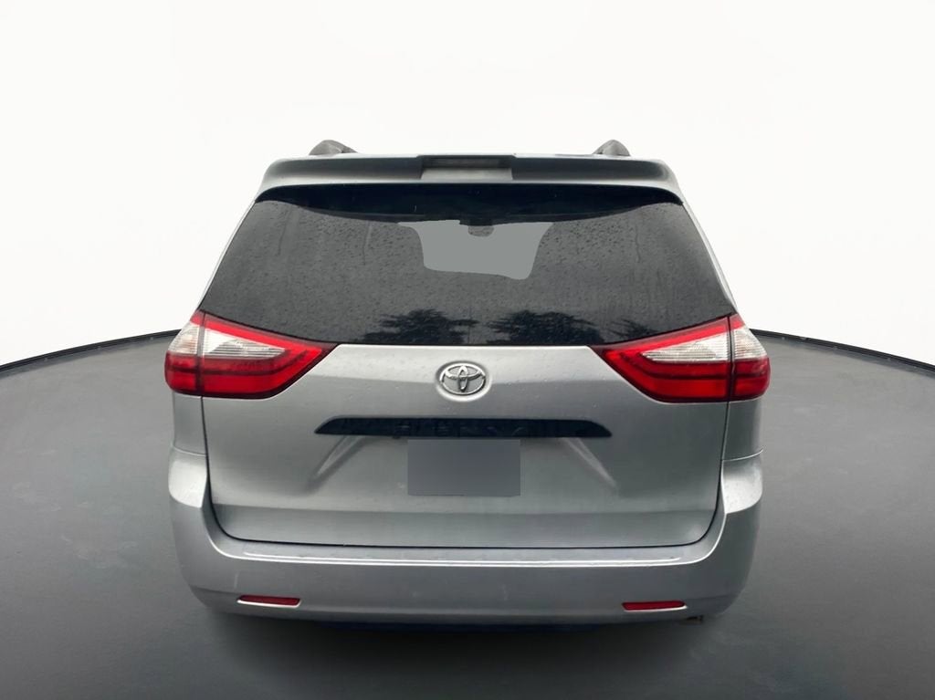 2020 Toyota Sienna L