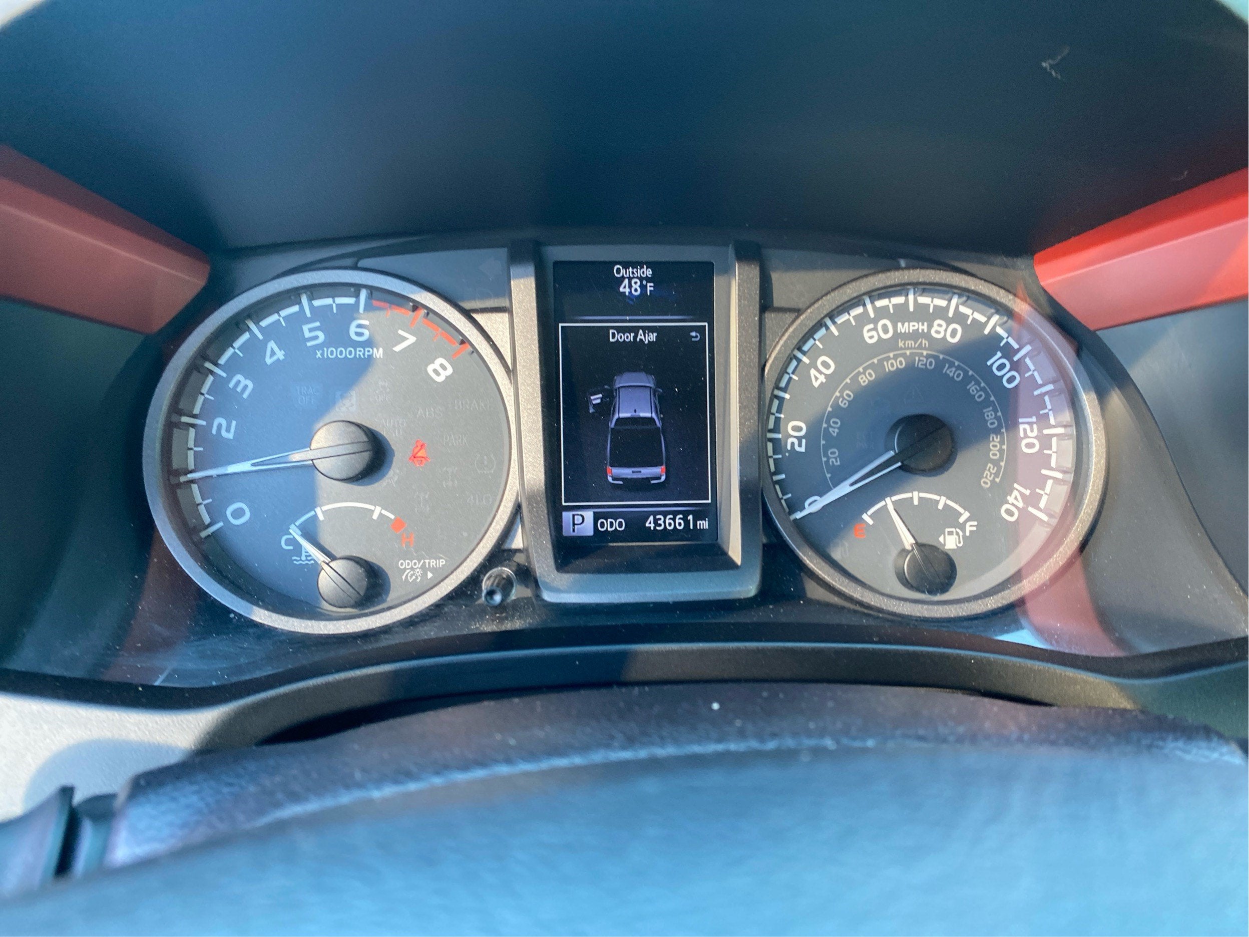 2016 Toyota Tacoma SR